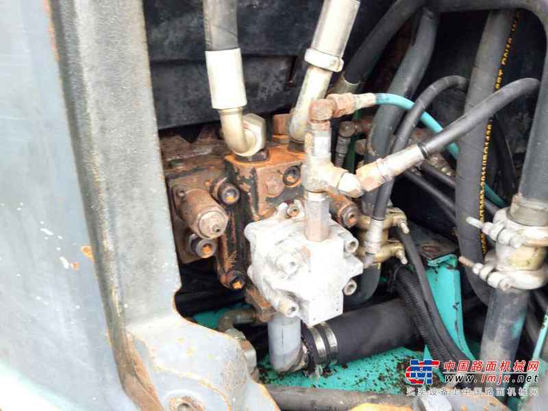 广西出售转让二手8576小时2004年神钢SK60挖掘机