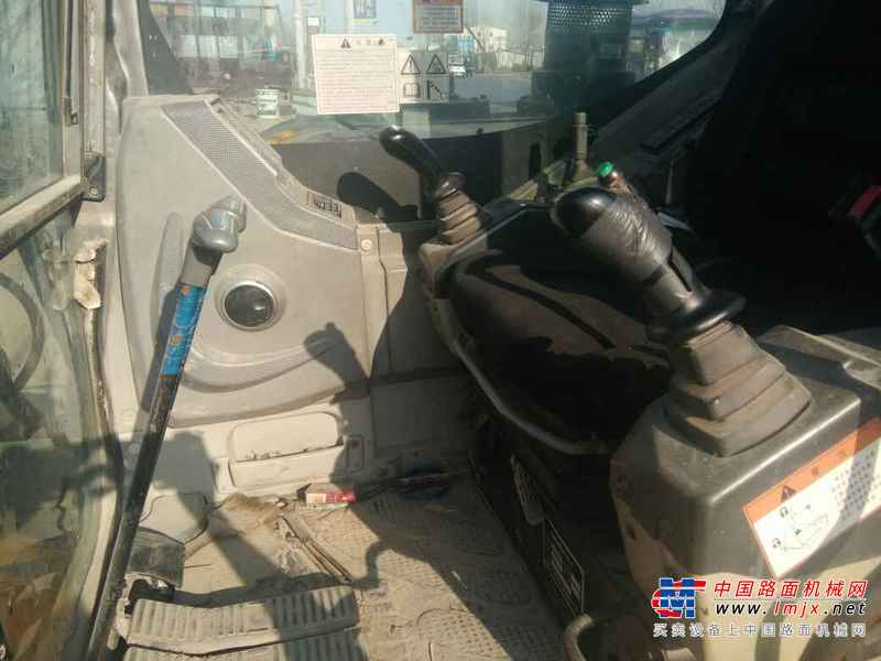 河南出售转让二手5500小时2011年龙工LG6085挖掘机