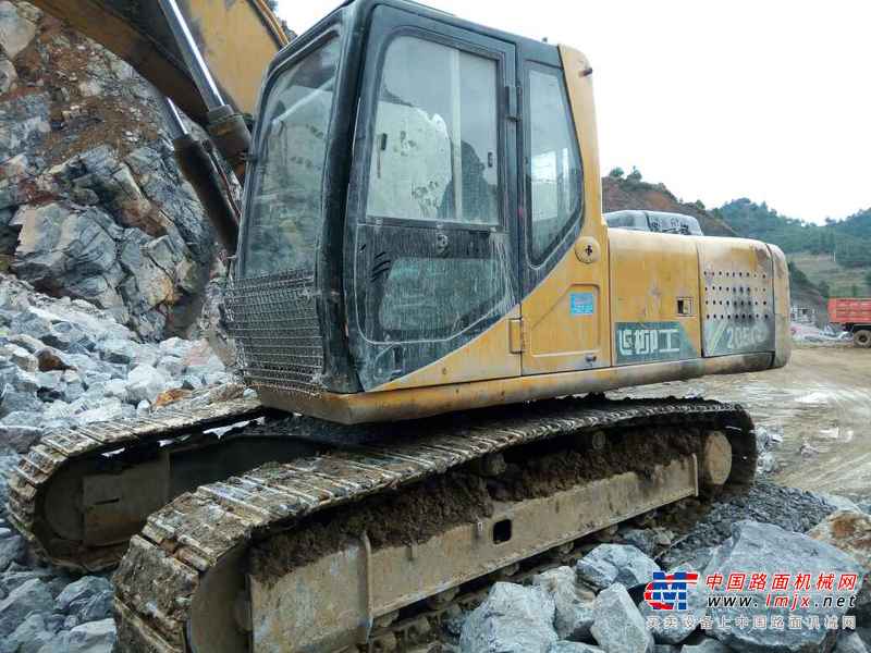 贵州出售转让二手12000小时2008年柳工205C挖掘机