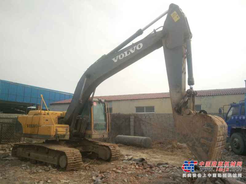山东出售转让二手8000小时2009年沃尔沃EC210BLC挖掘机