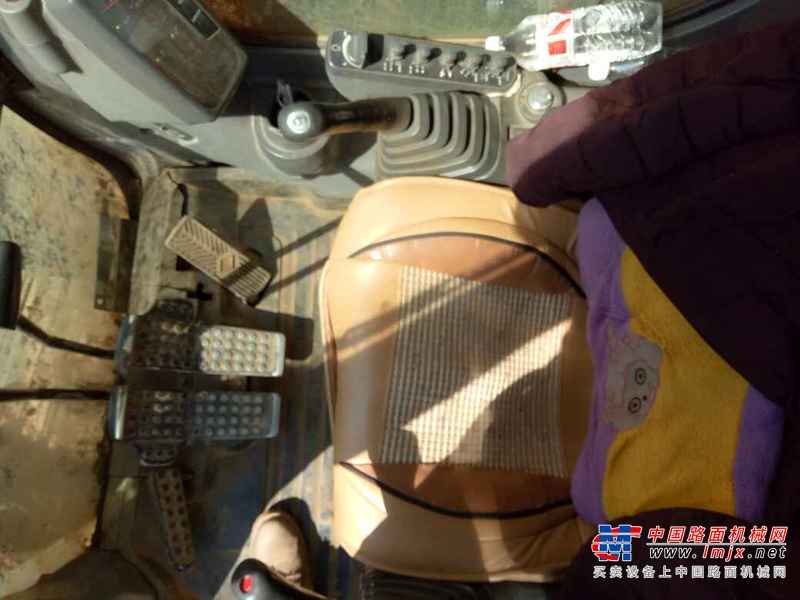 云南出售转让二手11000小时2004年日立EX230挖掘机
