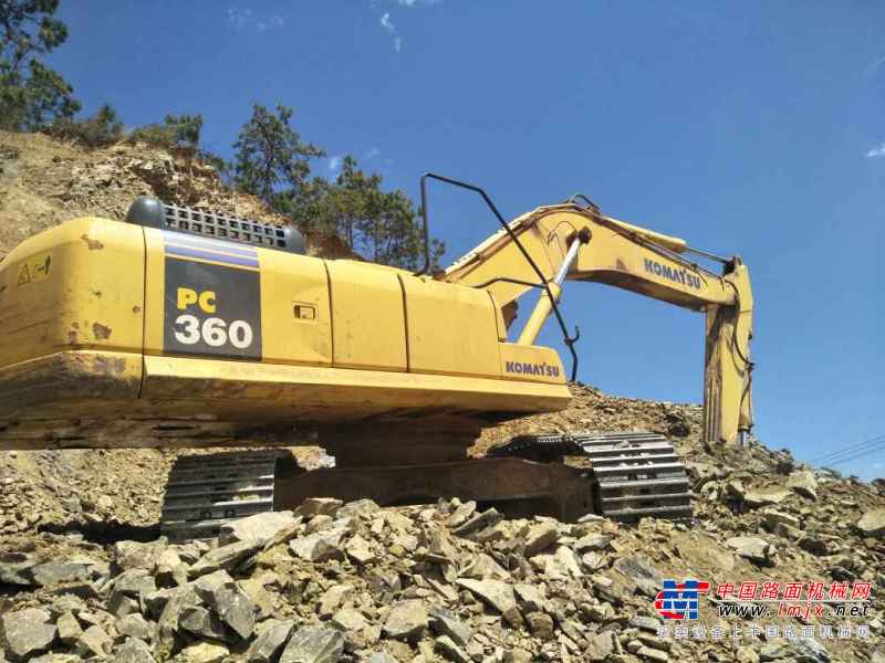 云南出售转让二手8000小时2011年小松PC360挖掘机