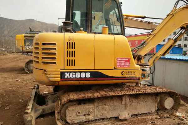 甘肃出售转让二手2880小时2013年厦工XG806挖掘机