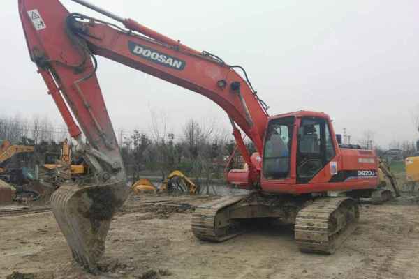 江苏出售转让二手10000小时2011年斗山DH220LC挖掘机