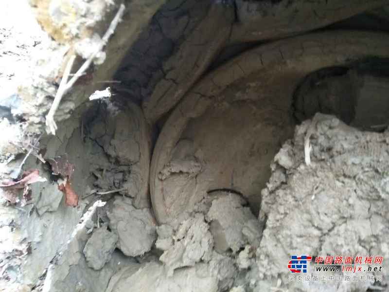 重庆出售转让二手9000小时2011年山重建机913C挖掘机