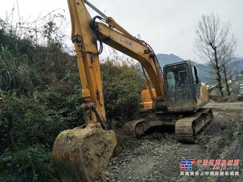 重庆出售转让二手9000小时2011年山重建机913C挖掘机