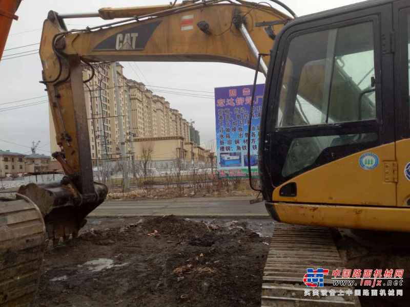 黑龙江出售转让二手20000小时2006年卡特彼勒320C挖掘机