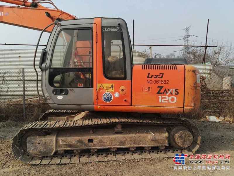 陕西出售转让二手8000小时2004年日立EX120挖掘机