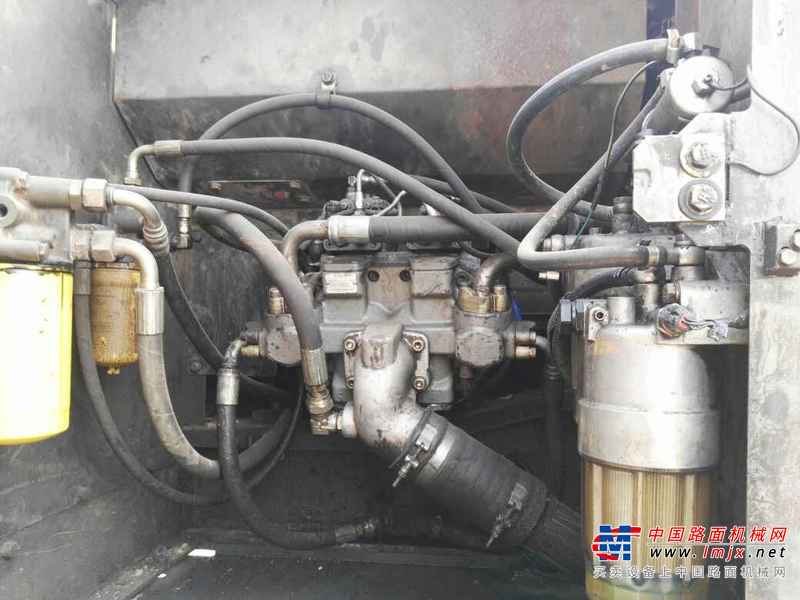 山西出售转让二手9000小时2009年日立ZX240挖掘机