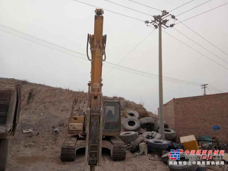 宁夏出售转让二手8000小时2011年厦工XG823挖掘机