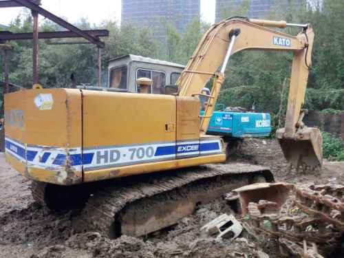 广东出售转让二手12000小时2003年加藤HD700挖掘机