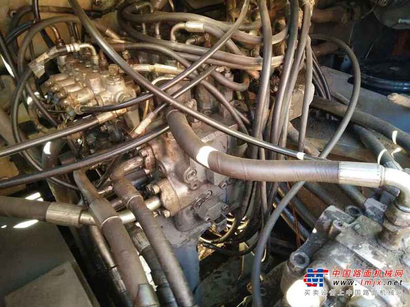 河北出售转让二手13500小时2009年日立ZX240挖掘机