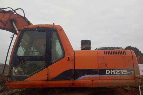 江西出售转让二手12000小时2010年斗山DH215挖掘机