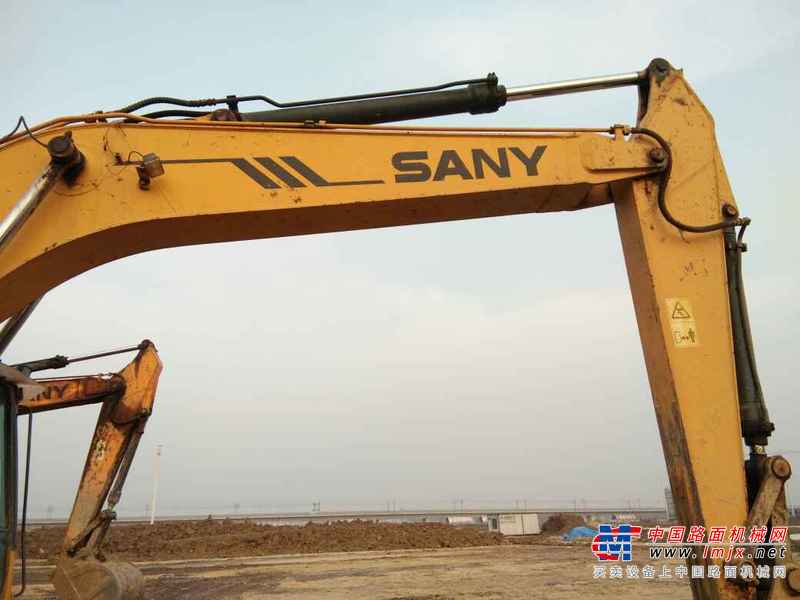 安徽出售转让二手8000小时2010年三一重工SY215C挖掘机