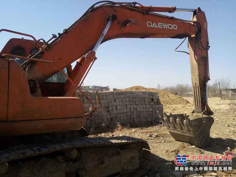 辽宁出售转让二手15897小时2005年大宇DH220LC挖掘机