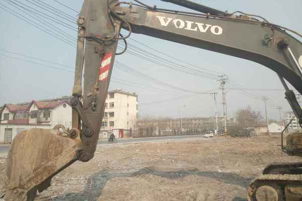 山东出售转让二手7500小时2011年沃尔沃EC210BLC挖掘机