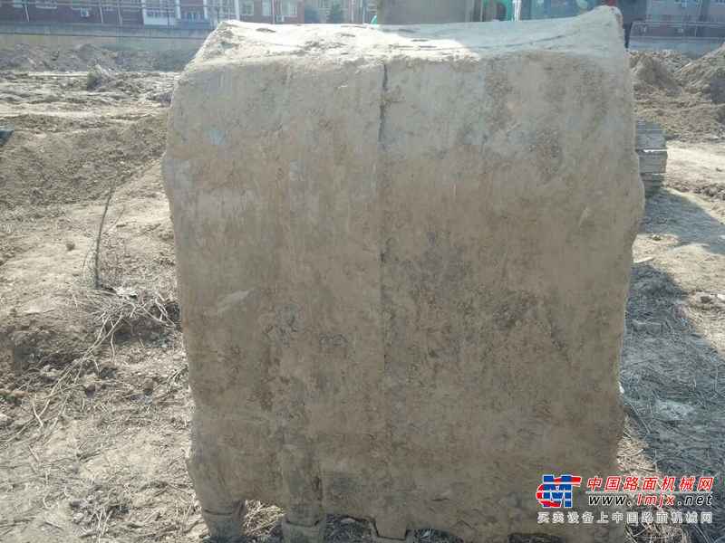 河南出售转让二手6400小时2013年神钢SK260LC挖掘机