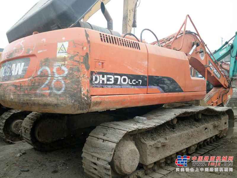 山西出售转让二手9000小时2010年斗山DX300LC挖掘机