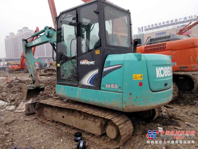 湖北出售转让二手2700小时2014年神钢SK60挖掘机