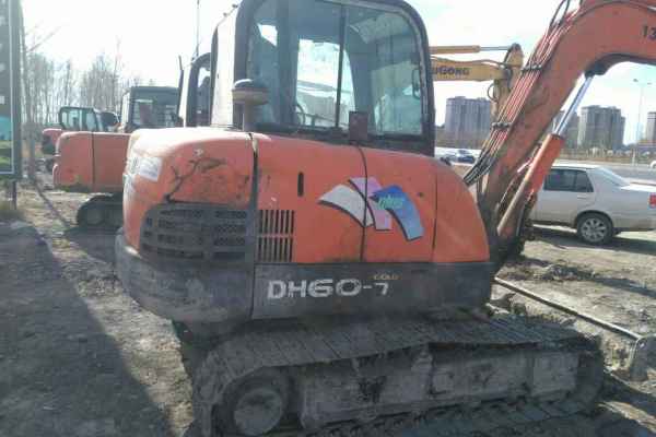 黑龙江出售转让二手12000小时2009年斗山DH60挖掘机