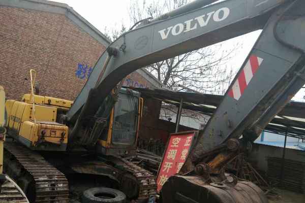 河南出售转让二手9000小时2004年沃尔沃EC210BLC挖掘机