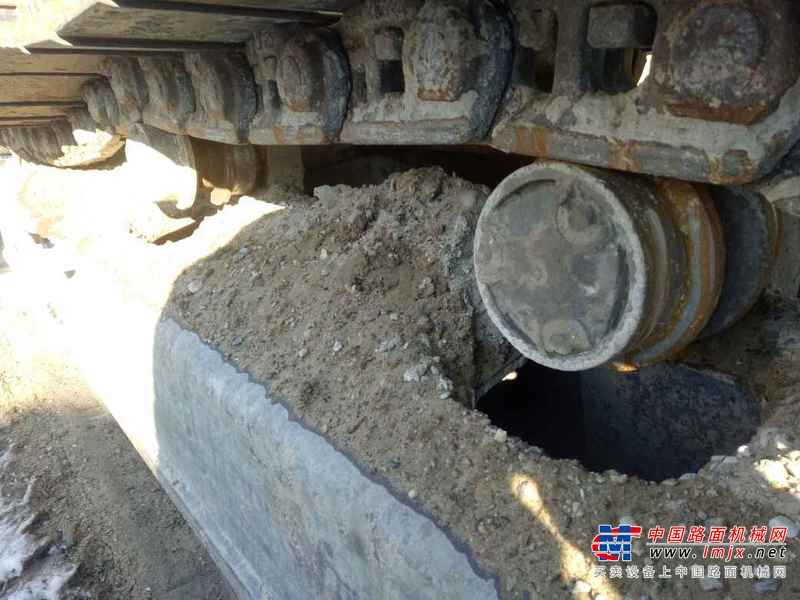 黑龙江出售转让二手15000小时2006年神钢SK350LC挖掘机