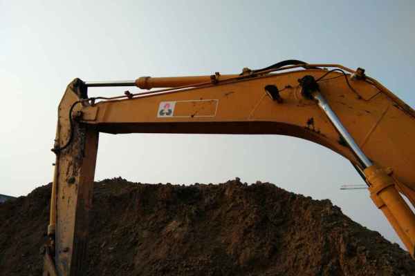 安徽出售转让二手6000小时2013年山重建机922C挖掘机
