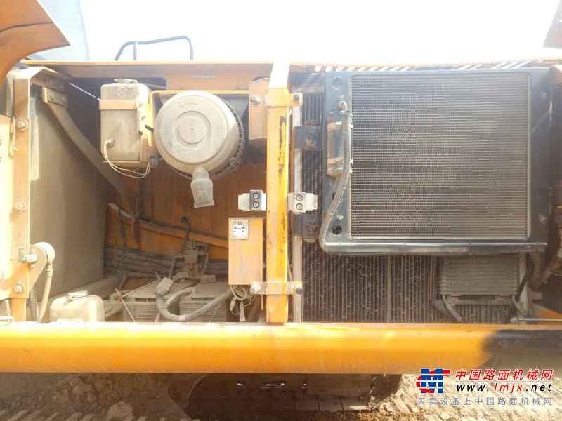 河南出售转让二手6000小时2013年JCBJS220LC挖掘机