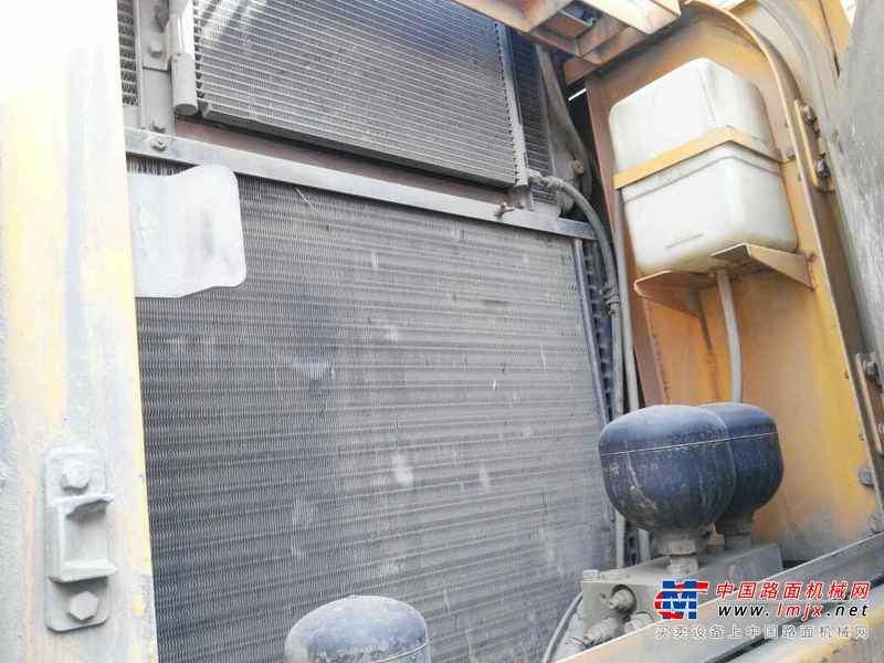山西出售转让二手9000小时2007年现代轮挖R210W挖掘机