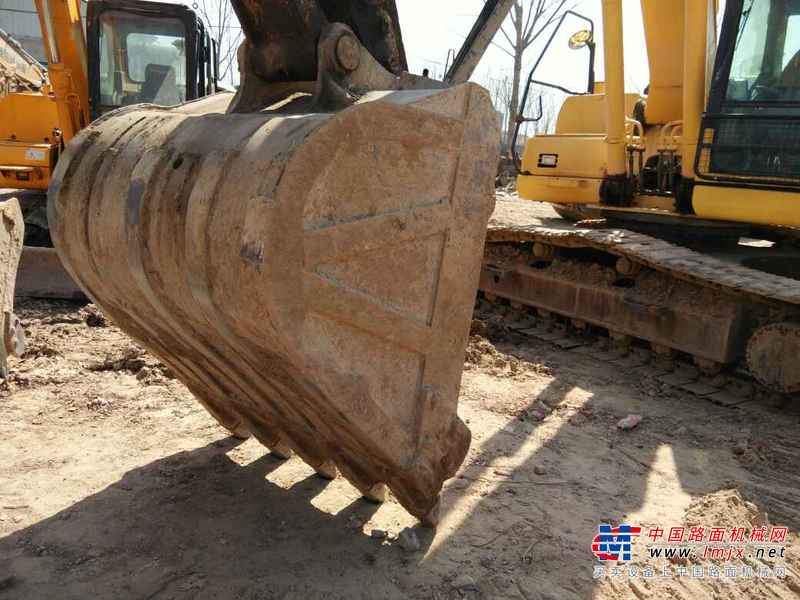 河南出售转让二手7000小时2011年小松PC220挖掘机