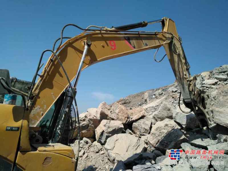 河南出售转让二手12000小时2010年卡特彼勒320D挖掘机