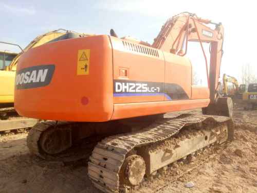 河南出售转让二手7000小时2010年斗山DH225LC挖掘机