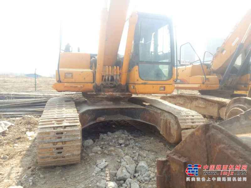 河南出售转让二手2700小时2014年福田雷沃FR220挖掘机