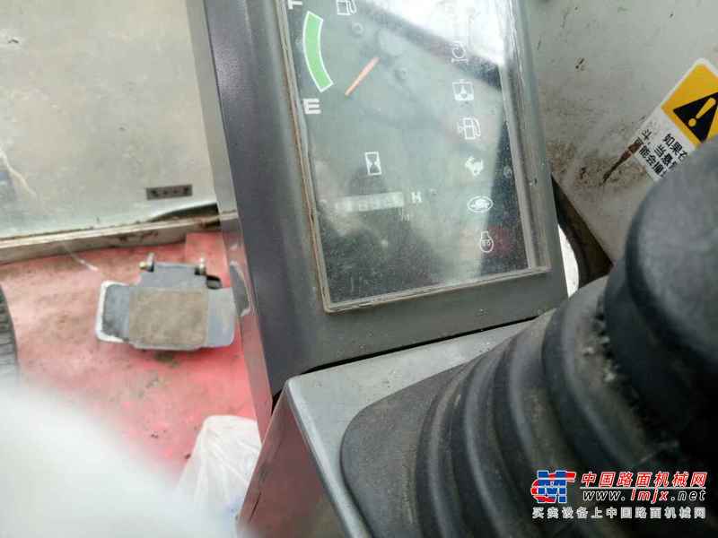 黑龙江出售转让二手11694小时2011年竹内TB180挖掘机