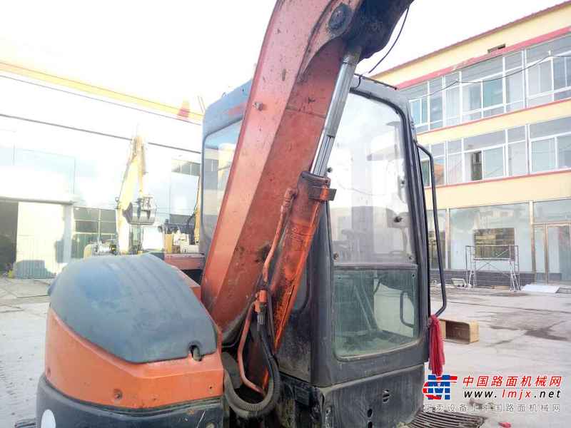 山西出售转让二手6037小时2004年日立ZX55UR挖掘机