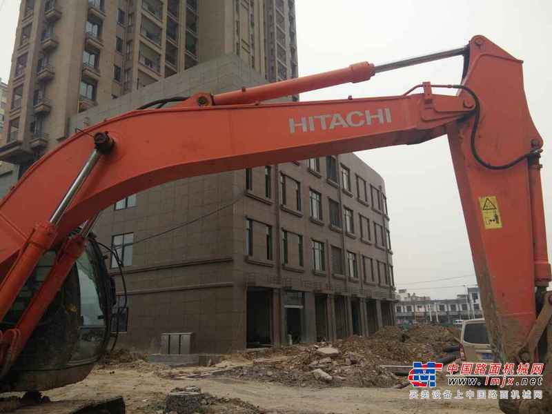 安徽出售转让二手8000小时2011年日立ZX210LC挖掘机