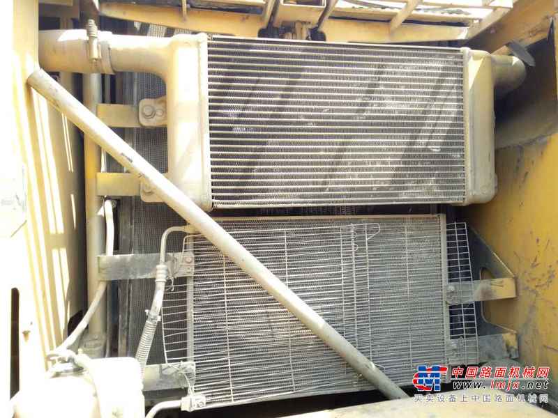 云南出售转让二手13306小时2006年小松PC220挖掘机
