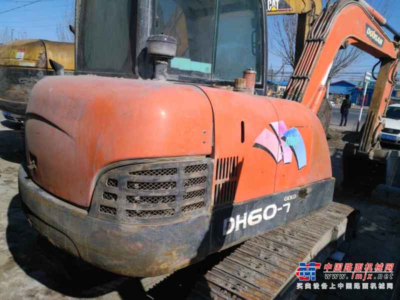黑龙江出售转让二手6900小时2011年斗山DH60挖掘机