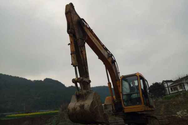 贵州出售转让二手9565小时2007年现代R130LC挖掘机