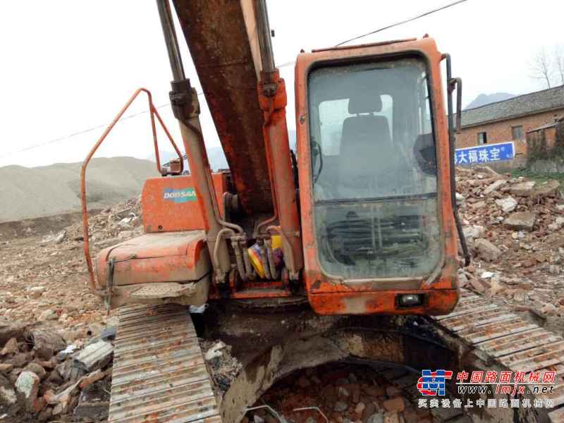 湖南出售转让二手15000小时2009年斗山DH225挖掘机