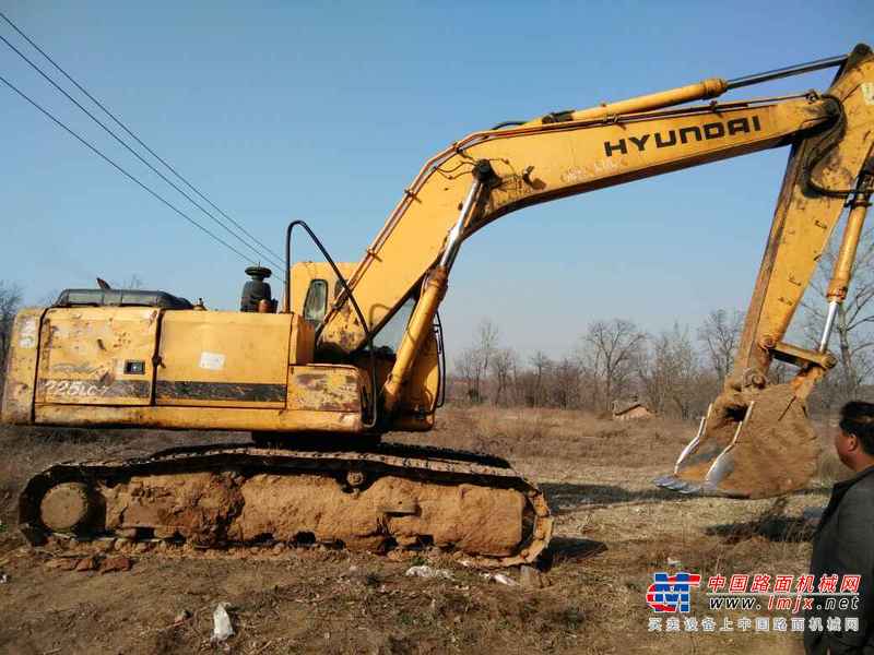 河南出售转让二手10000小时2007年现代R225LC挖掘机
