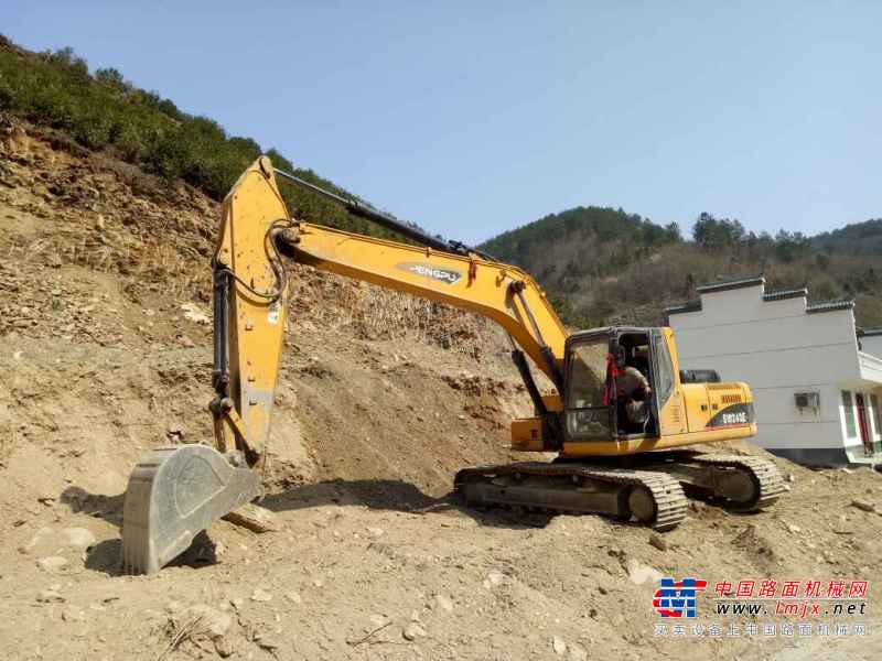 陕西出售转让二手400小时2014年彭浦SW240E挖掘机
