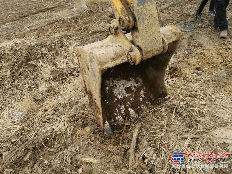 山西出售转让二手6000小时2012年龙工LG6060D挖掘机