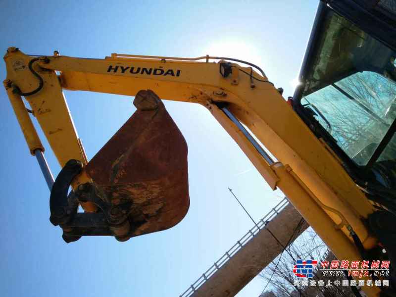 辽宁出售转让二手300小时2014年现代R60挖掘机