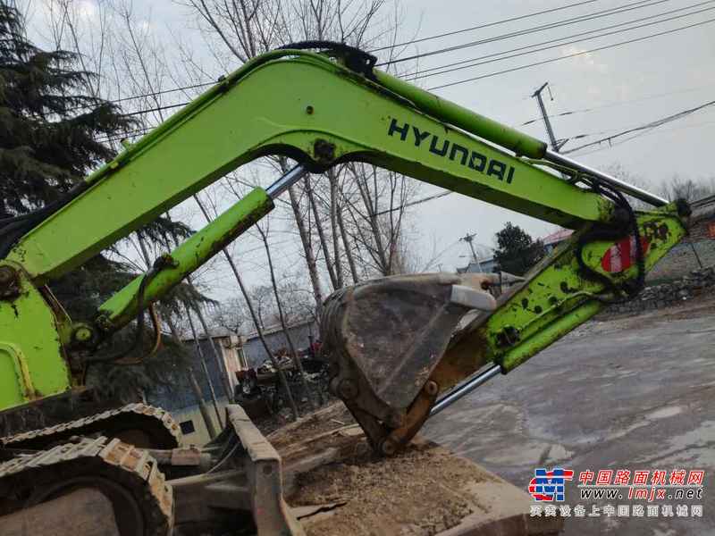 河南出售转让二手7000小时2007年现代R60挖掘机