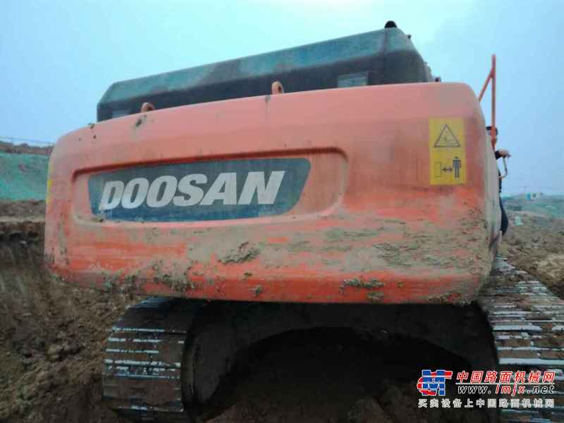 河南出售转让二手6700小时2011年斗山DH300LC挖掘机