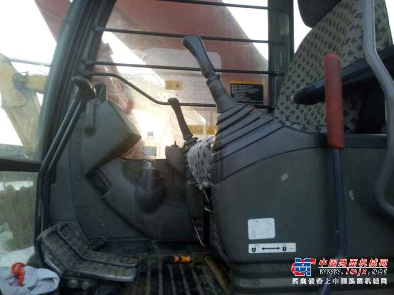 黑龙江出售转让二手20000小时2006年日立ZX330挖掘机