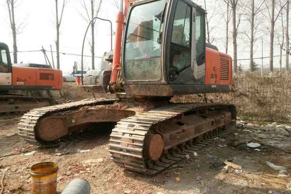 陕西出售转让二手7000小时2011年日立ZX240挖掘机