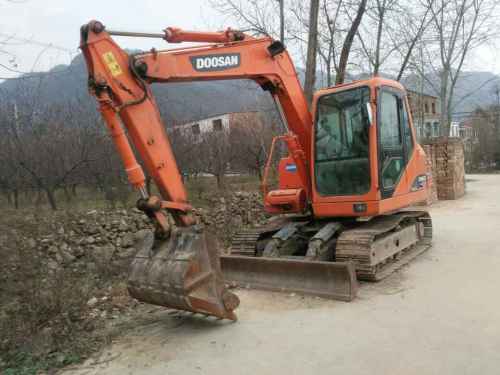 陕西出售转让二手2000小时2012年斗山DH80挖掘机