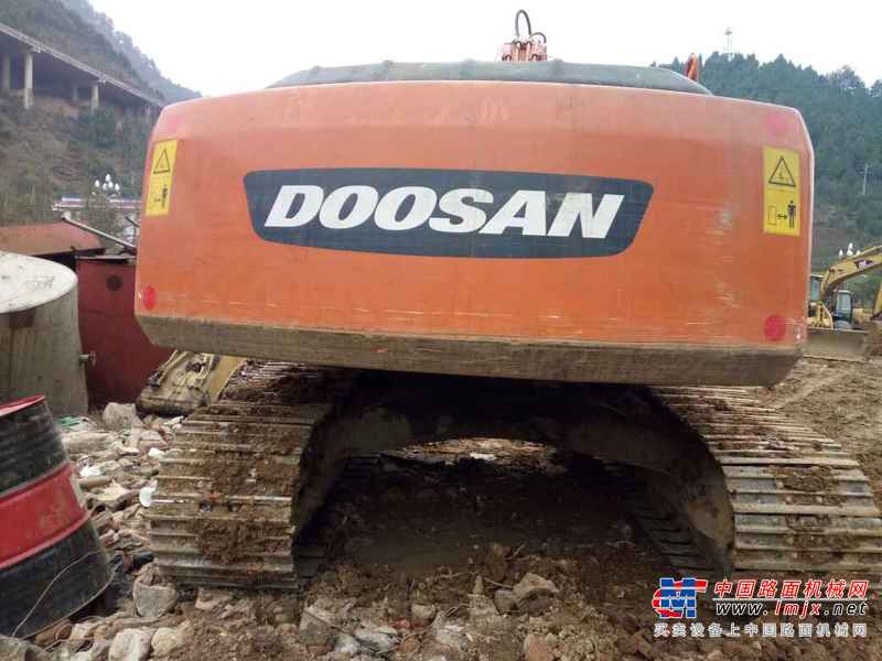 贵州出售转让二手9863小时2009年斗山DH220LC挖掘机